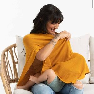Amma Cocoon nursing wrap in Honey